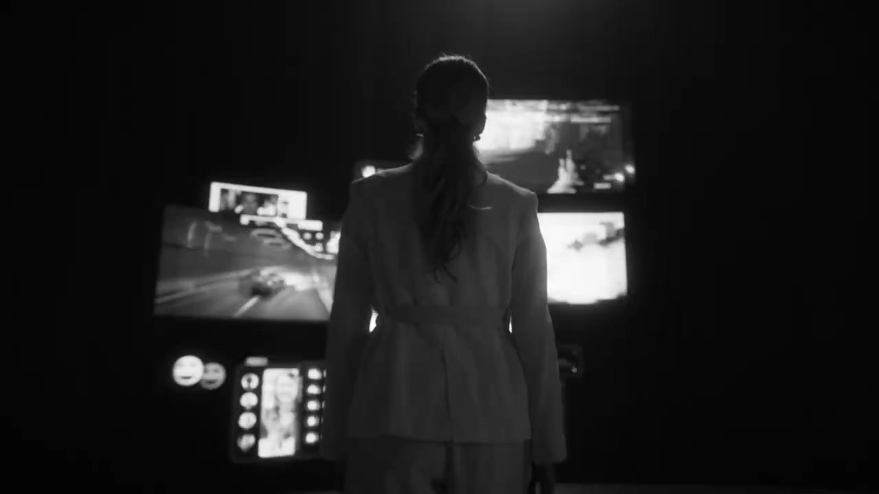 Multi-monitor edit and control room